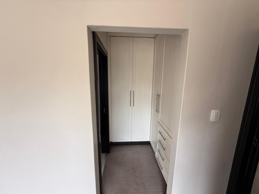 4 Bedroom Property for Sale in Knopjeslaagte AH Gauteng