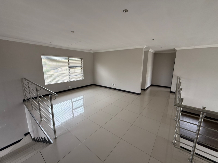 4 Bedroom Property for Sale in Knopjeslaagte AH Gauteng