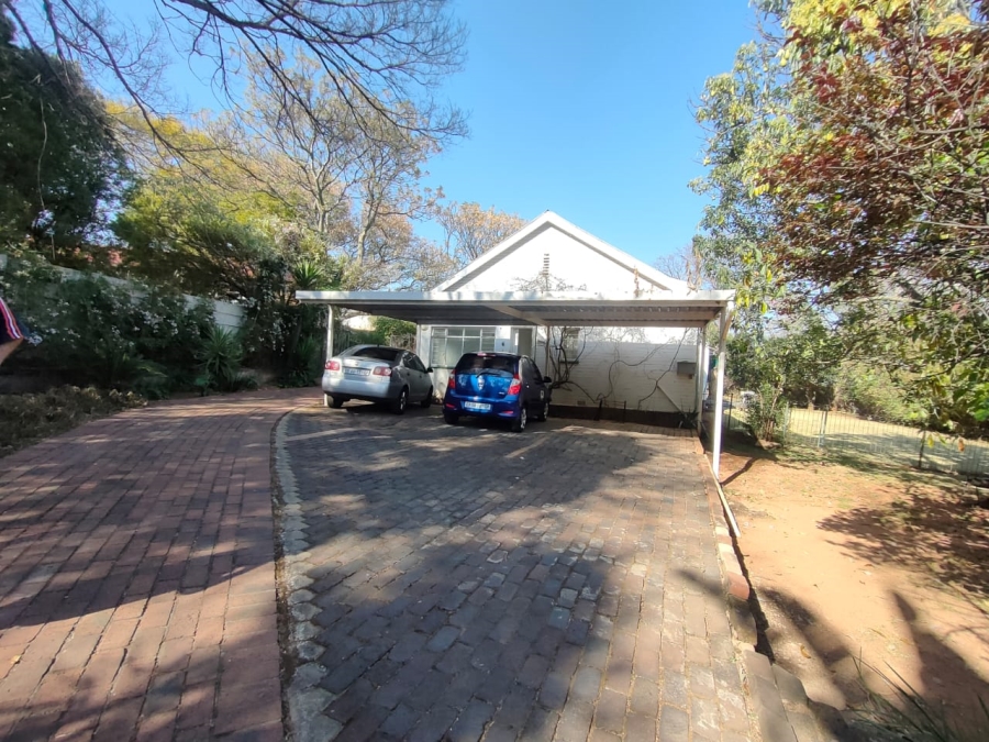 To Let 1 Bedroom Property for Rent in Linden Gauteng