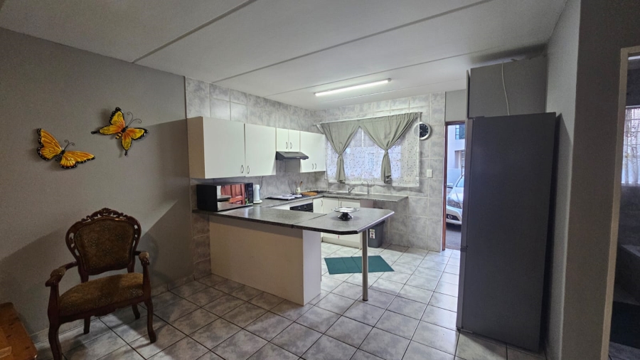 1 Bedroom Property for Sale in Brenthurst Gauteng