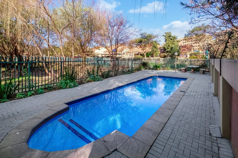 To Let 2 Bedroom Property for Rent in Sunninghill Gauteng