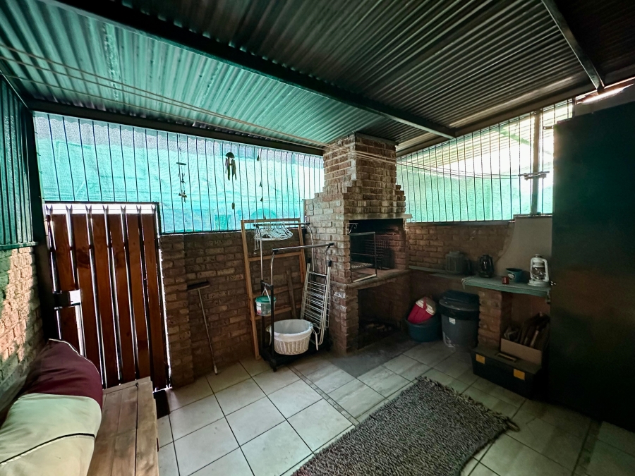 2 Bedroom Property for Sale in Rietfontein Gauteng