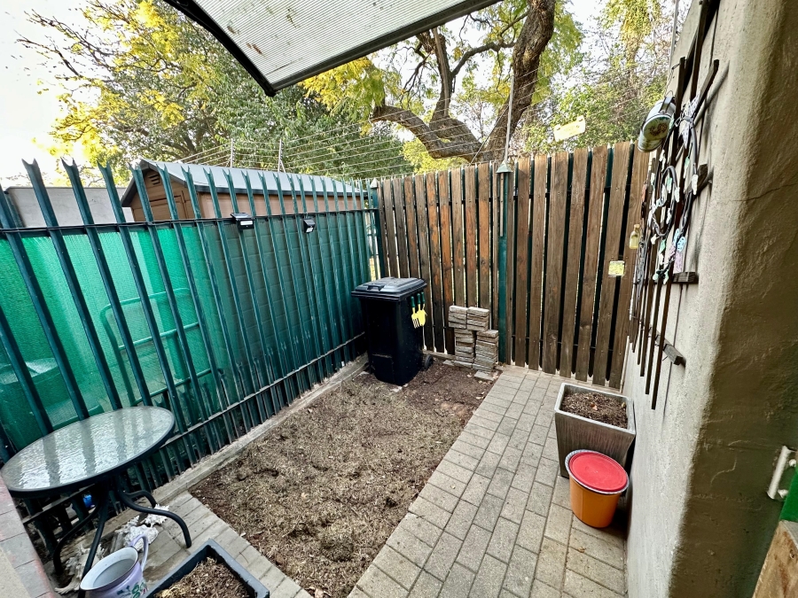 2 Bedroom Property for Sale in Rietfontein Gauteng
