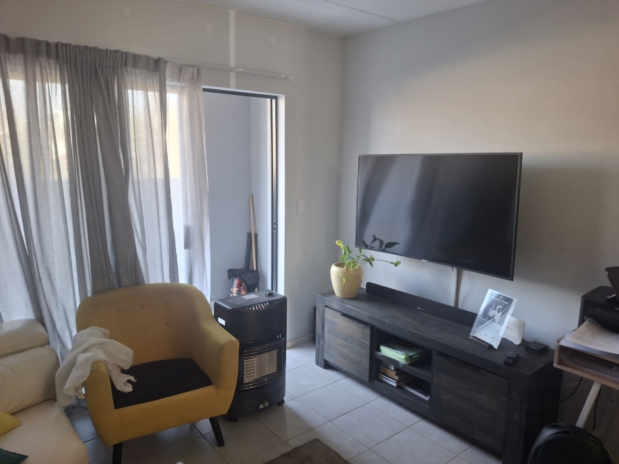 2 Bedroom Property for Sale in Kosmosdal Gauteng