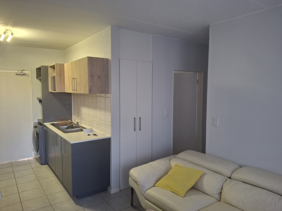 2 Bedroom Property for Sale in Kosmosdal Gauteng
