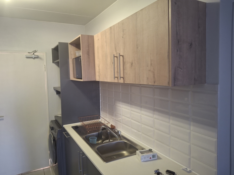 2 Bedroom Property for Sale in Kosmosdal Gauteng