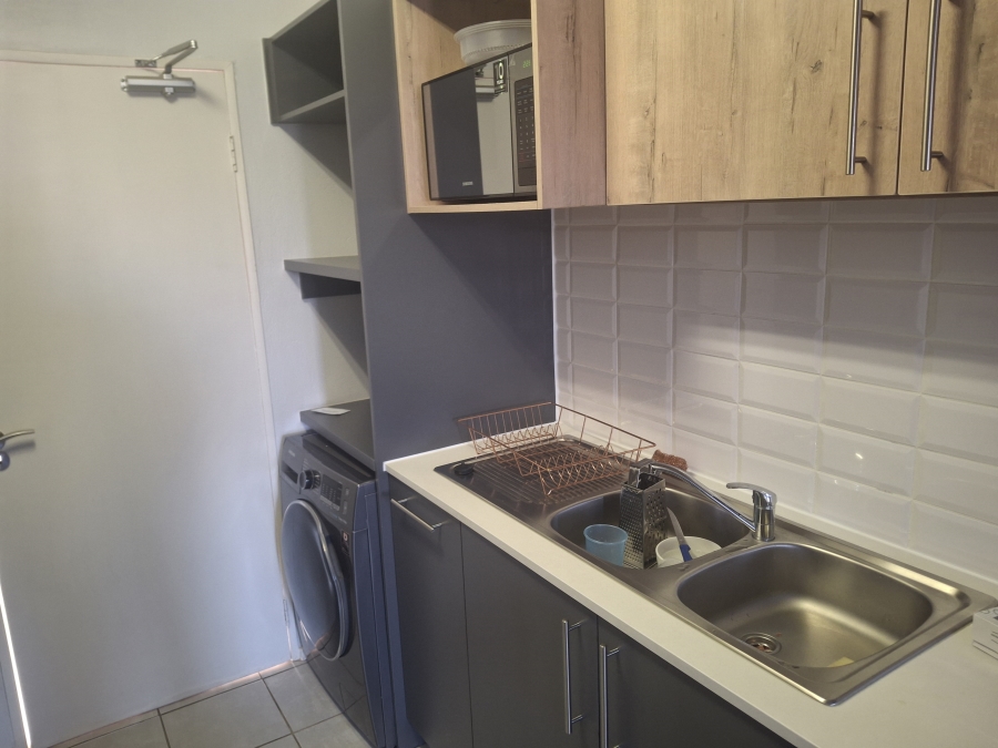 2 Bedroom Property for Sale in Kosmosdal Gauteng