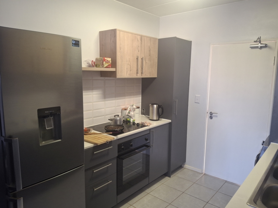 2 Bedroom Property for Sale in Kosmosdal Gauteng