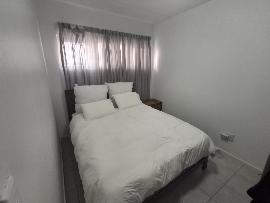 2 Bedroom Property for Sale in Kosmosdal Gauteng