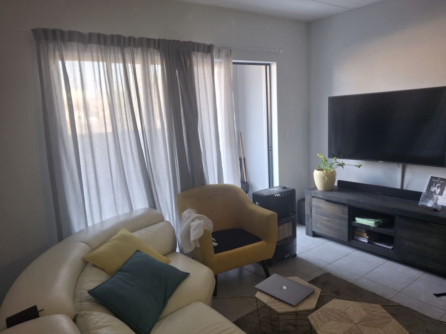 2 Bedroom Property for Sale in Kosmosdal Gauteng