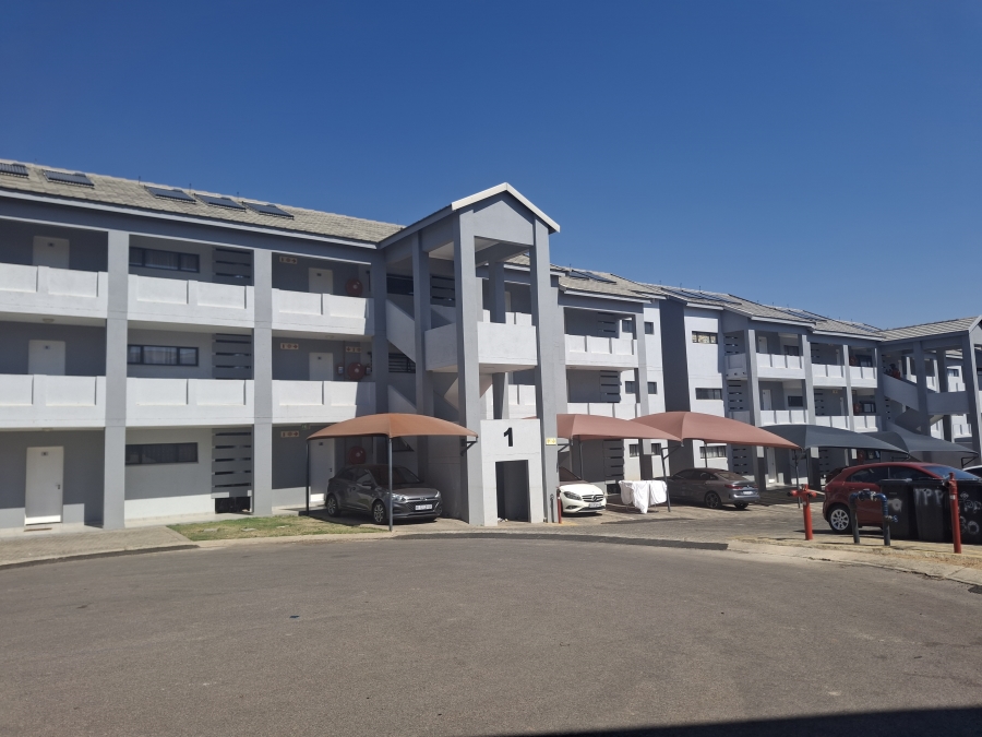 2 Bedroom Property for Sale in Kosmosdal Gauteng