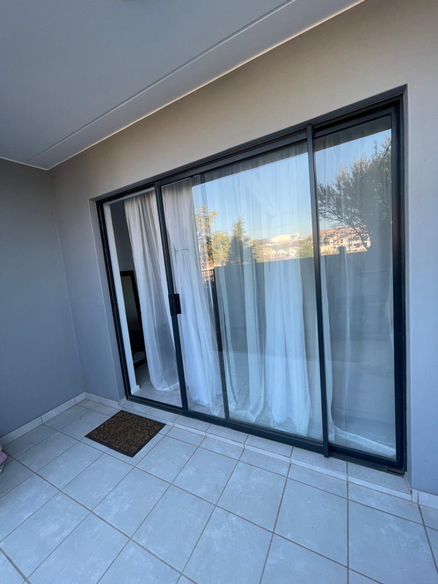 2 Bedroom Property for Sale in Kosmosdal Gauteng