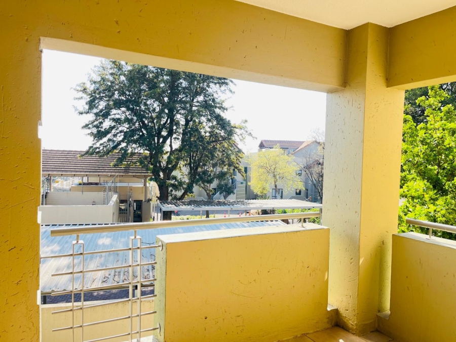 To Let 1 Bedroom Property for Rent in Broadacres Gauteng
