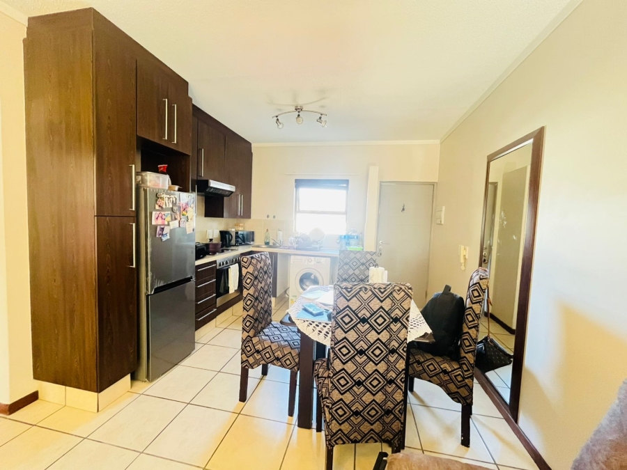 To Let 1 Bedroom Property for Rent in Broadacres Gauteng