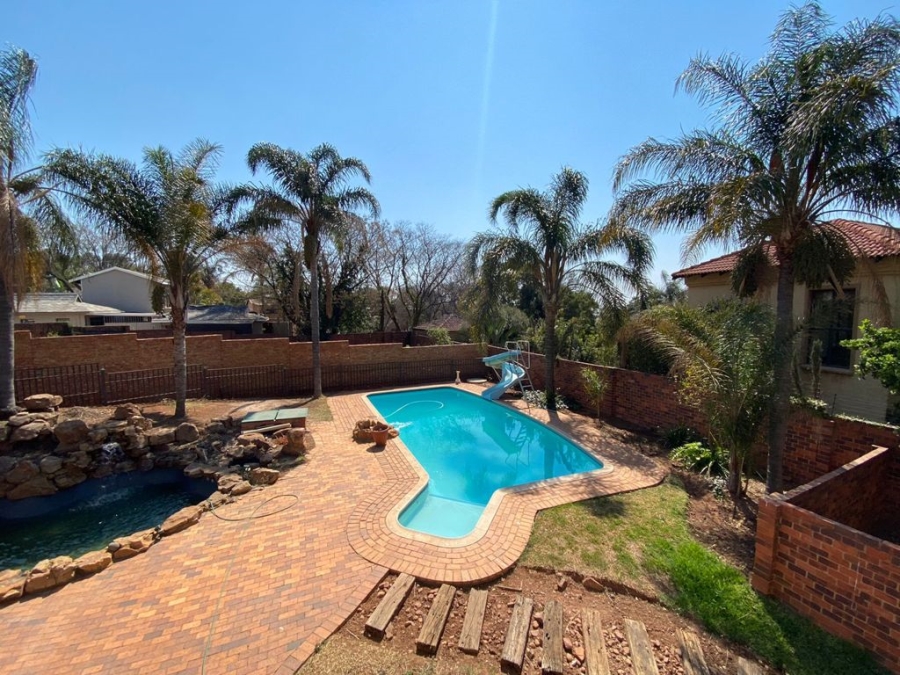 To Let 4 Bedroom Property for Rent in Waterkloof Ridge Gauteng