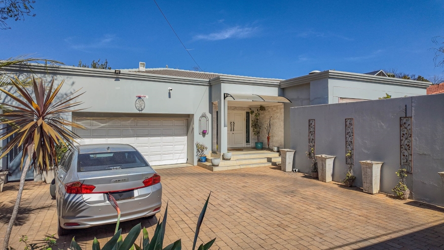 5 Bedroom Property for Sale in Talboton Gauteng