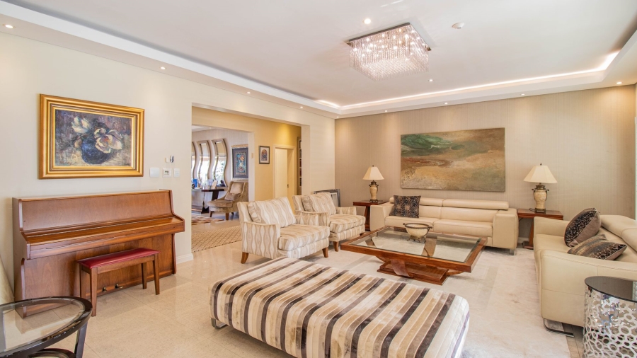 5 Bedroom Property for Sale in Talboton Gauteng
