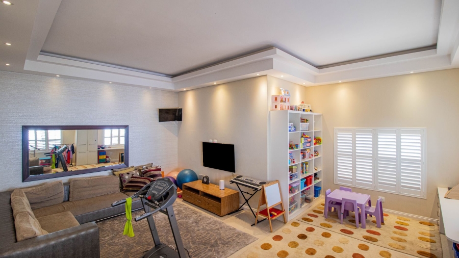 5 Bedroom Property for Sale in Talboton Gauteng