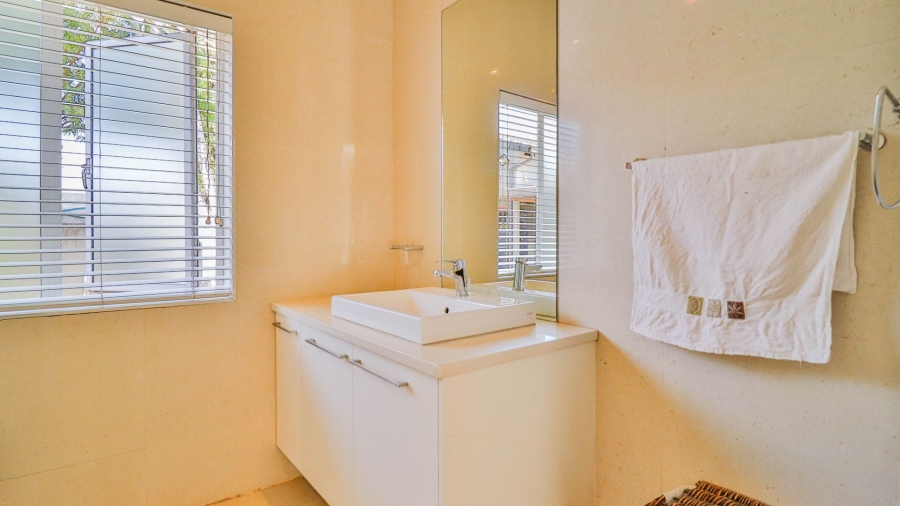 5 Bedroom Property for Sale in Talboton Gauteng