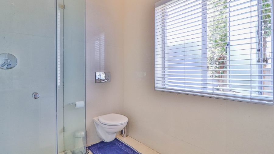 5 Bedroom Property for Sale in Talboton Gauteng