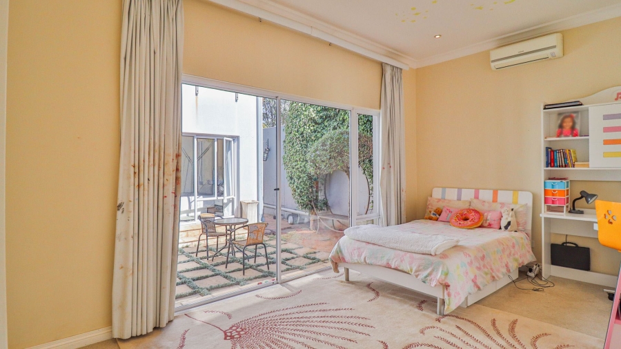 5 Bedroom Property for Sale in Talboton Gauteng