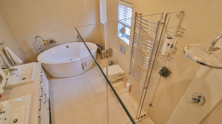 5 Bedroom Property for Sale in Talboton Gauteng