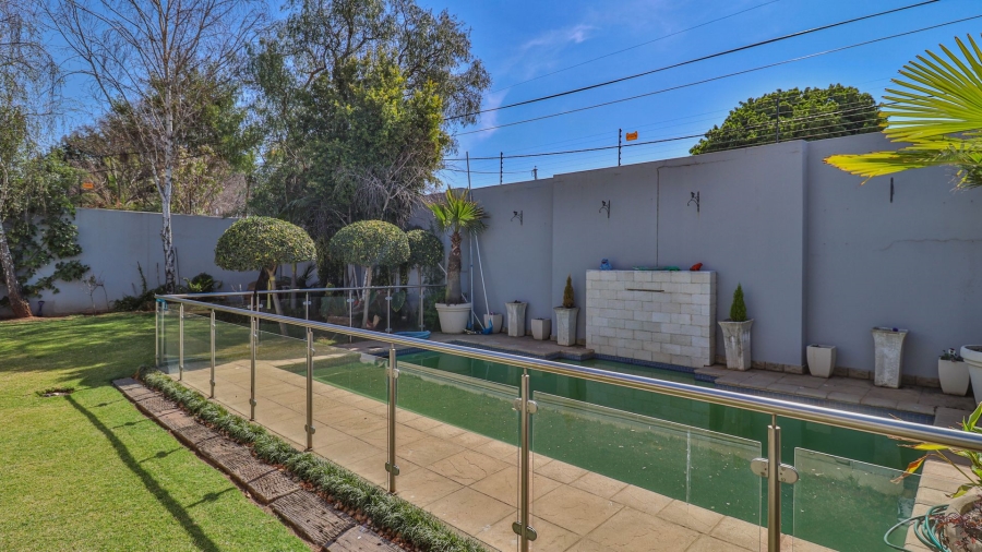 5 Bedroom Property for Sale in Talboton Gauteng
