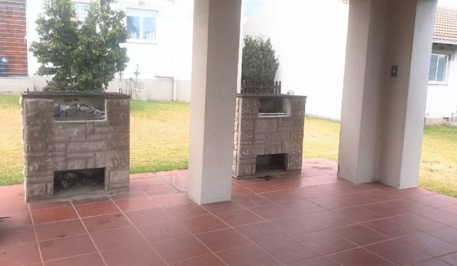 2 Bedroom Property for Sale in Meyersdal Gauteng