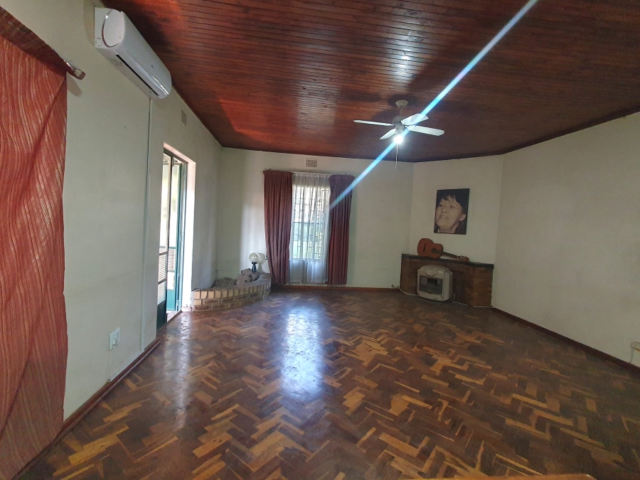 4 Bedroom Property for Sale in Pretoria Gardens Gauteng