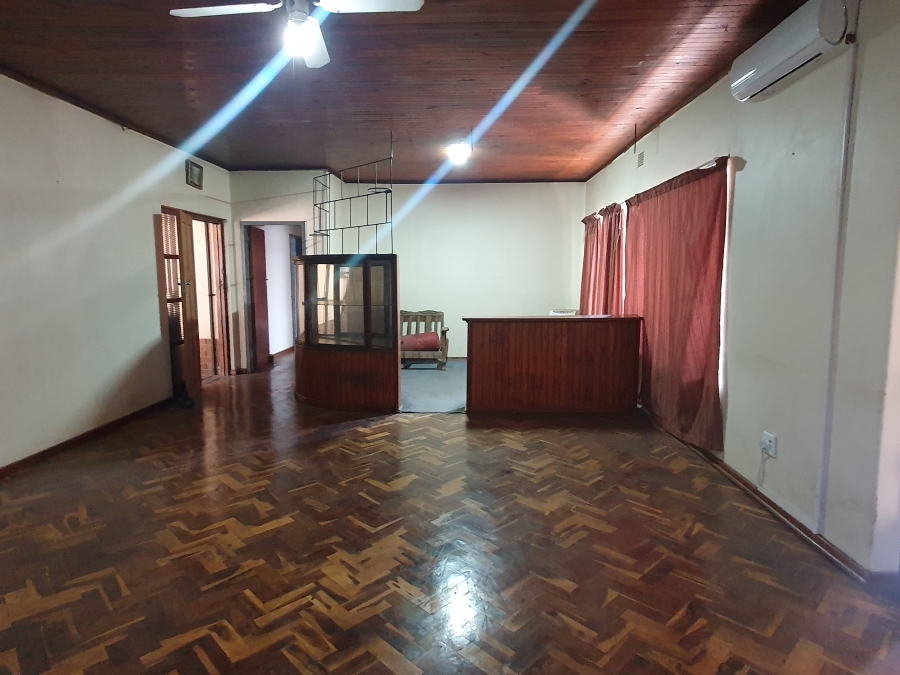 4 Bedroom Property for Sale in Pretoria Gardens Gauteng