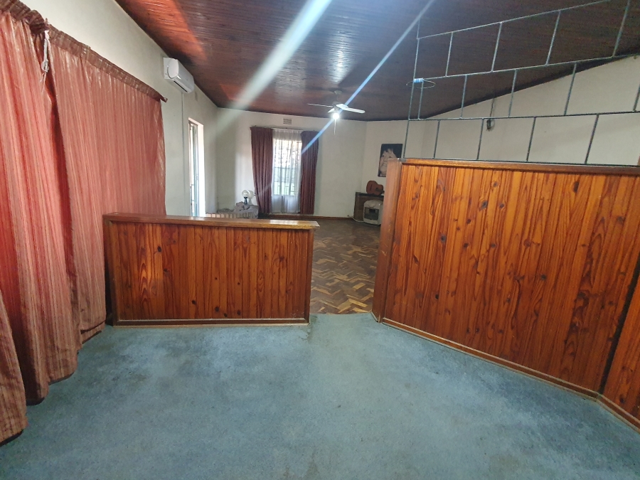 4 Bedroom Property for Sale in Pretoria Gardens Gauteng