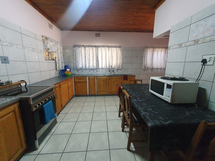 4 Bedroom Property for Sale in Pretoria Gardens Gauteng
