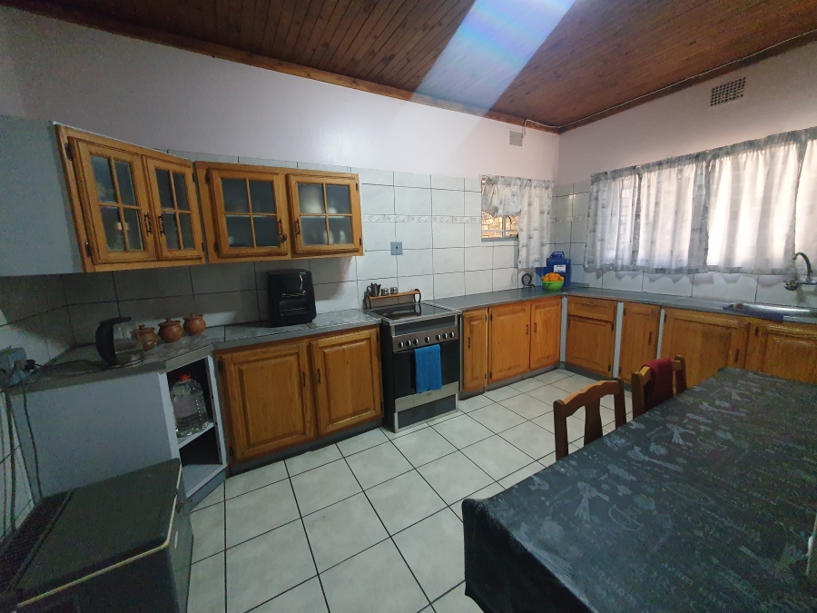 4 Bedroom Property for Sale in Pretoria Gardens Gauteng