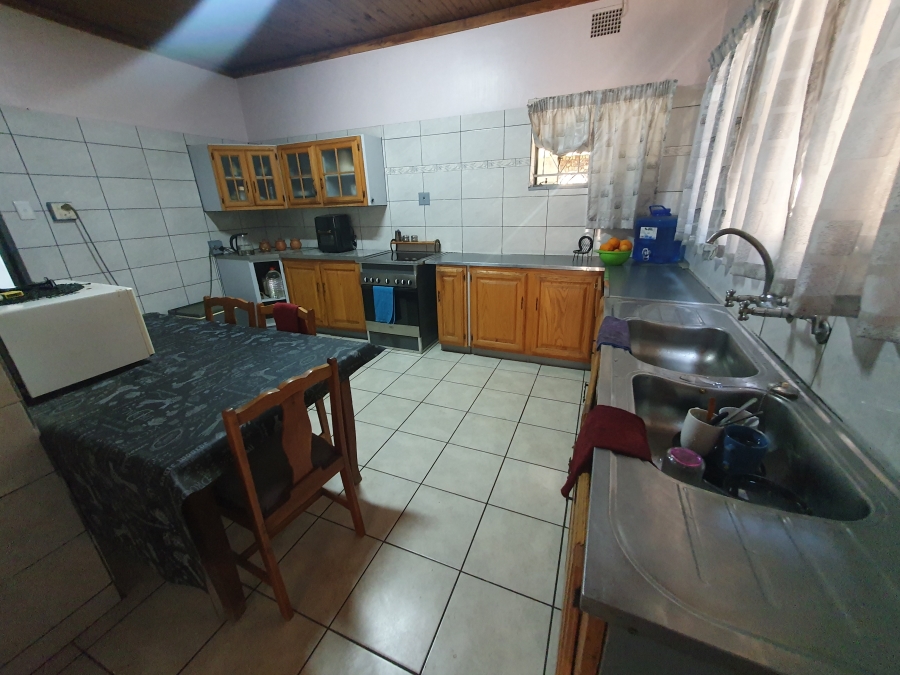 4 Bedroom Property for Sale in Pretoria Gardens Gauteng