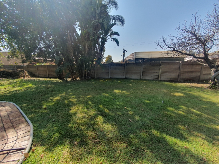 4 Bedroom Property for Sale in Pretoria Gardens Gauteng