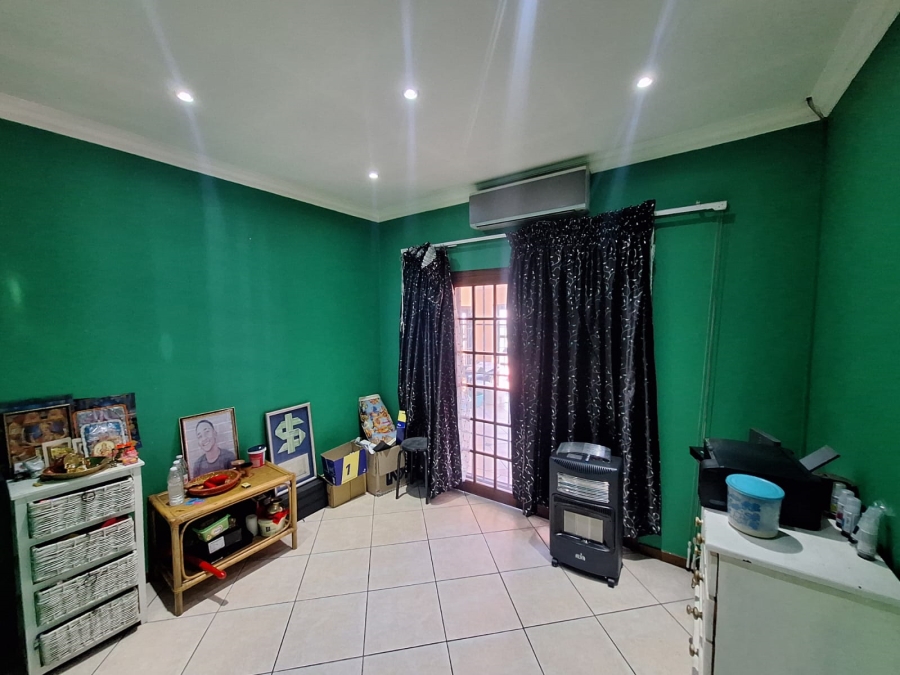 4 Bedroom Property for Sale in Solheim Gauteng
