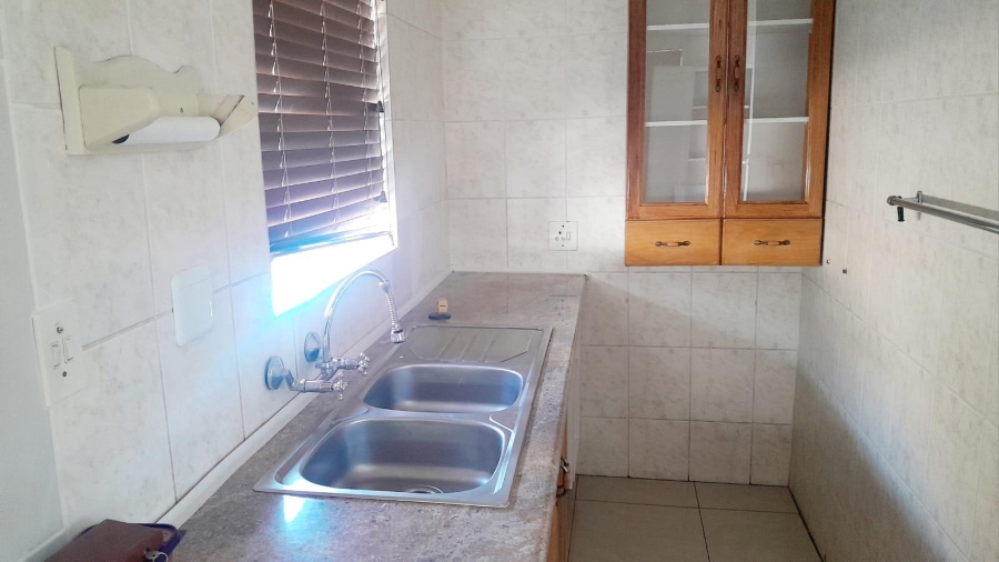 To Let 3 Bedroom Property for Rent in Noordheuwel Gauteng