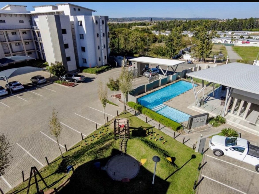 To Let 2 Bedroom Property for Rent in Broadacres Gauteng