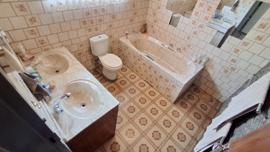 4 Bedroom Property for Sale in Danville Gauteng
