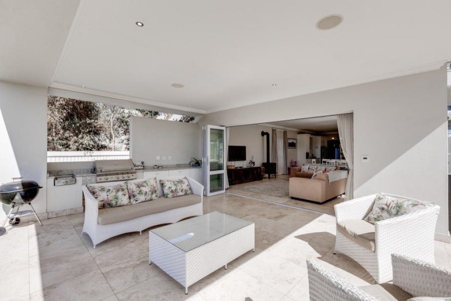 5 Bedroom Property for Sale in Helderfontein Estate Gauteng
