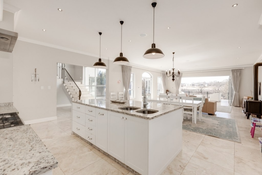5 Bedroom Property for Sale in Helderfontein Estate Gauteng