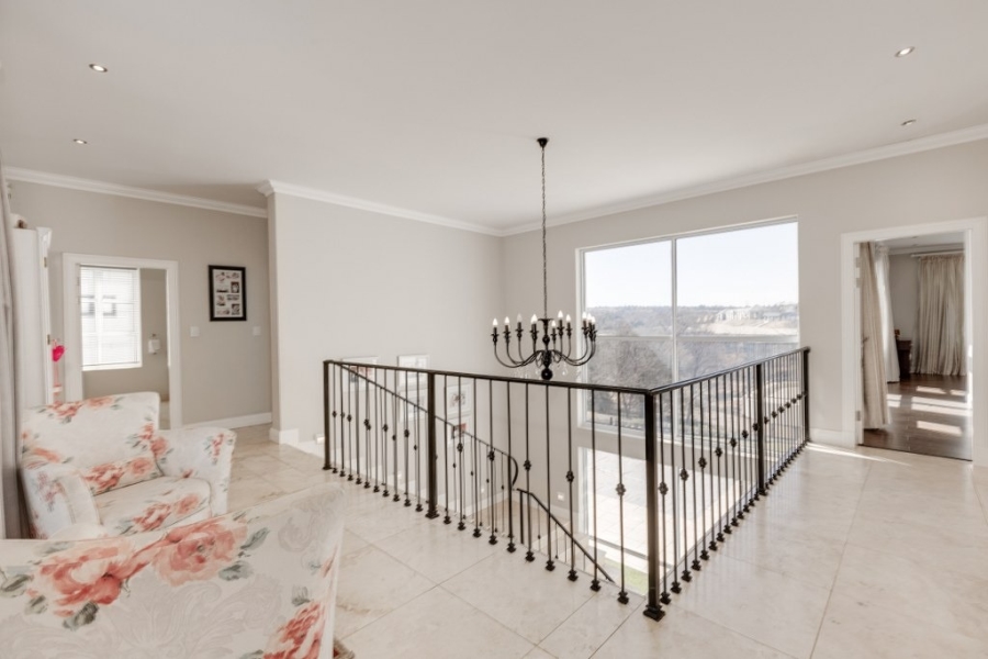 5 Bedroom Property for Sale in Helderfontein Estate Gauteng