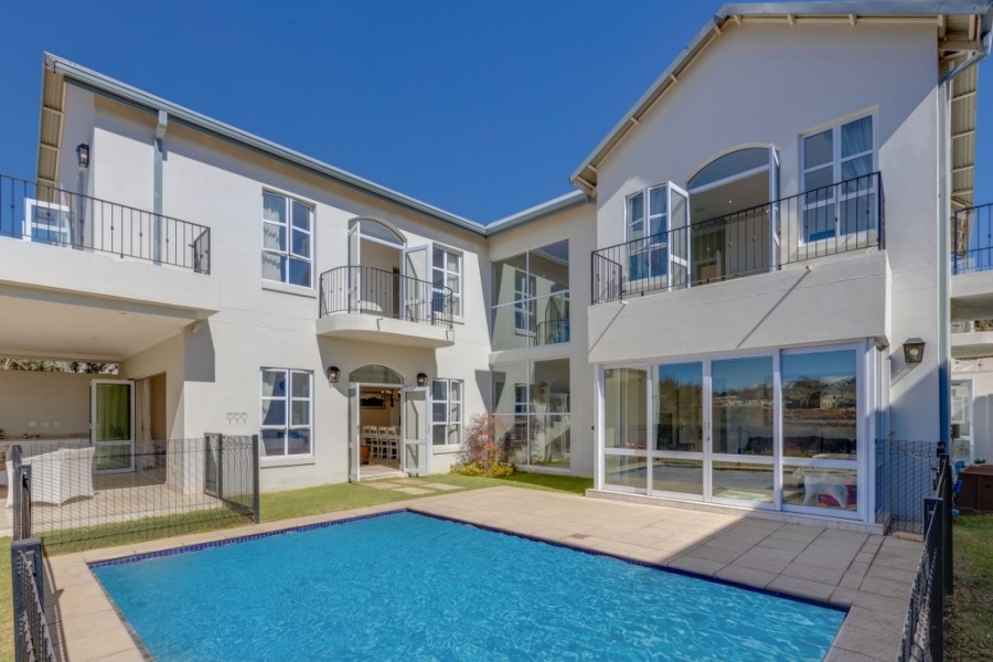 5 Bedroom Property for Sale in Helderfontein Estate Gauteng