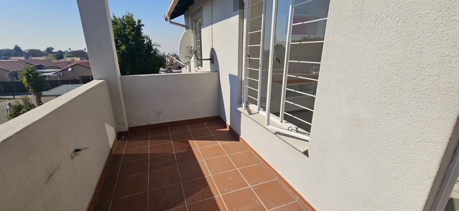 2 Bedroom Property for Sale in Meyersdal Gauteng