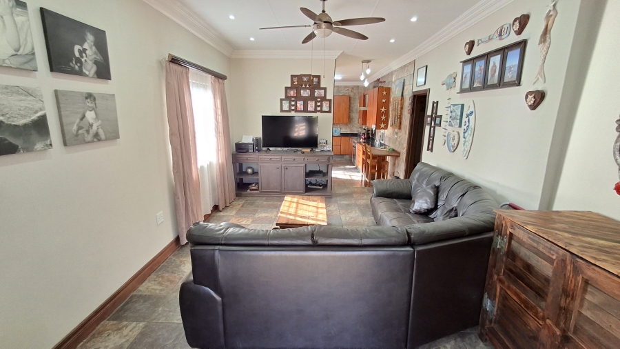6 Bedroom Property for Sale in Pretoria Gardens Gauteng