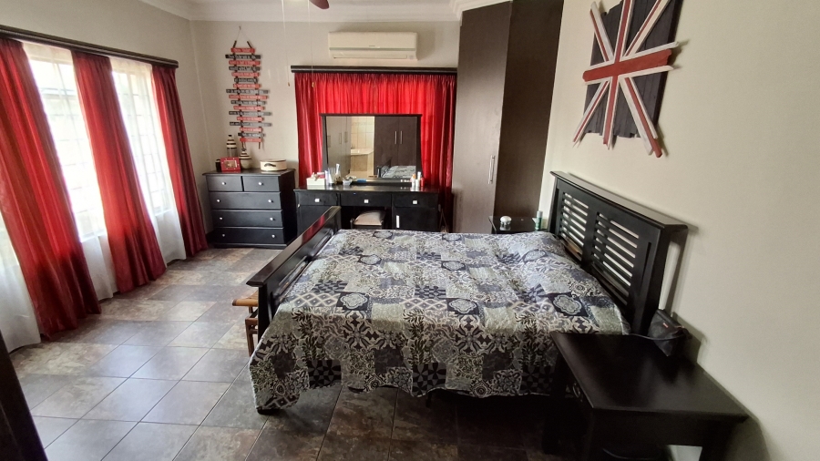 6 Bedroom Property for Sale in Pretoria Gardens Gauteng