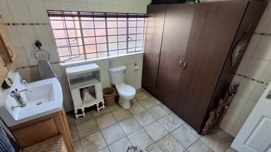 6 Bedroom Property for Sale in Pretoria Gardens Gauteng