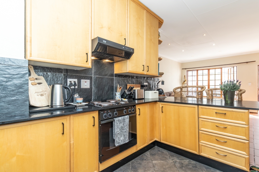 2 Bedroom Property for Sale in Paulshof Gauteng