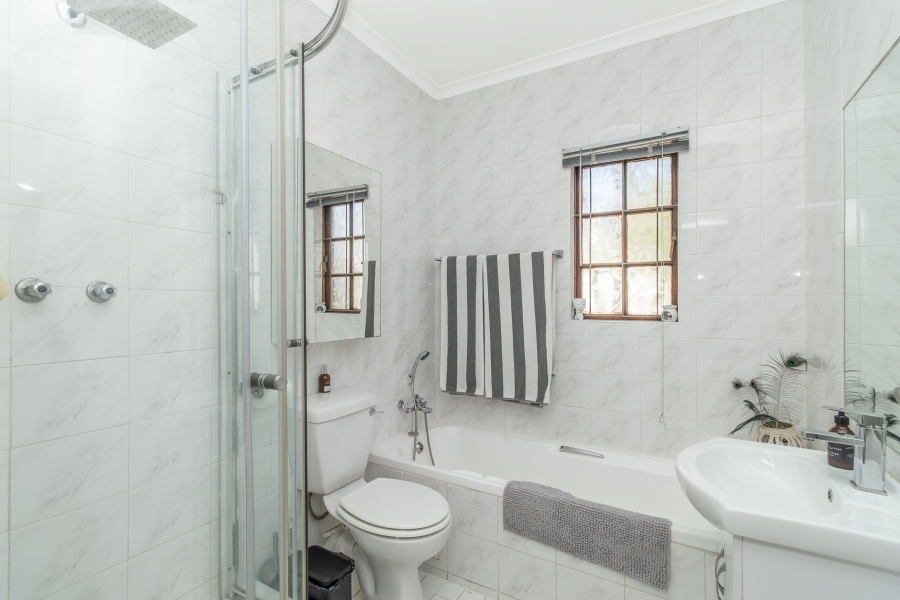 2 Bedroom Property for Sale in Paulshof Gauteng