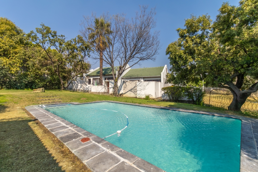 2 Bedroom Property for Sale in Paulshof Gauteng